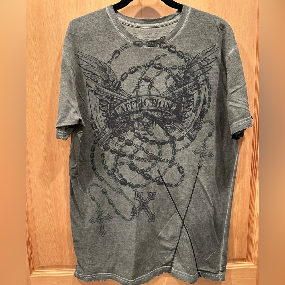 Rare Vintage Affliction Winged Skull & Rosary T Shirt Large with Copper Accents